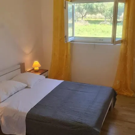 Apartment Rubbi